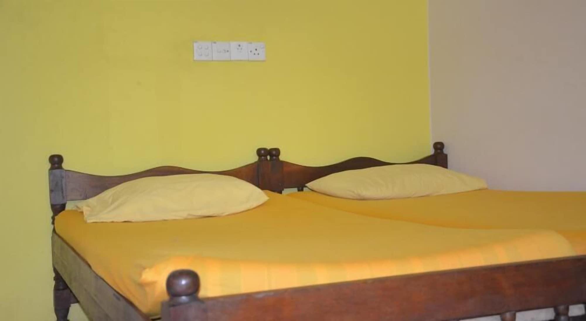 Time N Tide Beach Resort Hikkaduwa Exterior photo