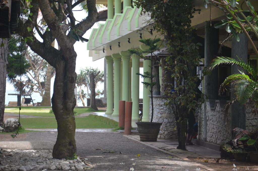 Time N Tide Beach Resort Hikkaduwa Exterior photo