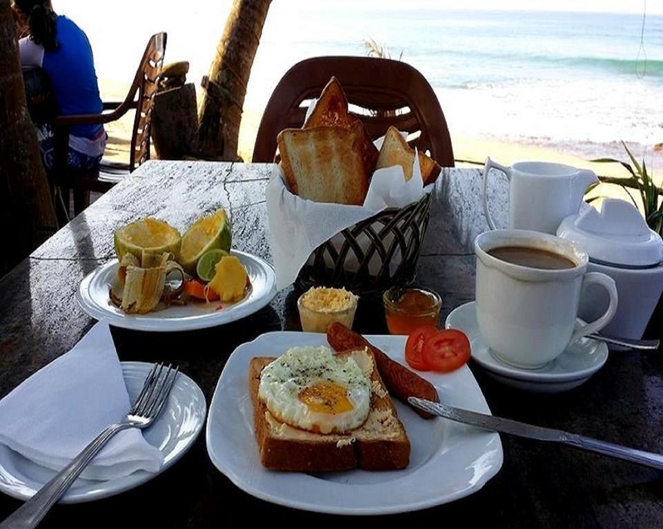 Time N Tide Beach Resort Hikkaduwa Exterior photo
